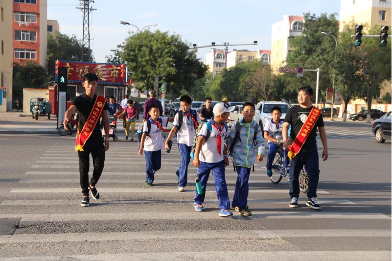 行人過馬路要注意什么，交通安全科普館給您科普一下