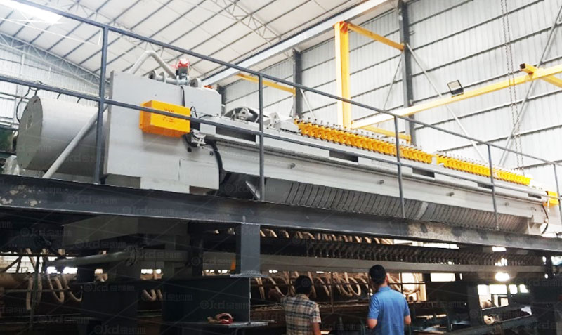 智能全自動壓榨機(jī)市政污泥深度脫水應(yīng)用方案