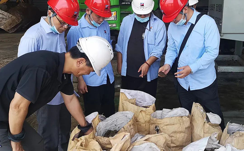 金凱地智能壓干機(jī)取代干化——瓷土行業(yè)含水率低至10個點